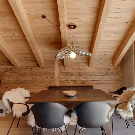 4br Stunning Penthouse - Ski In&ski Out- If You Want To Book, Please Contact On Wh-ats-app - 0034-635-518-216 !!!!