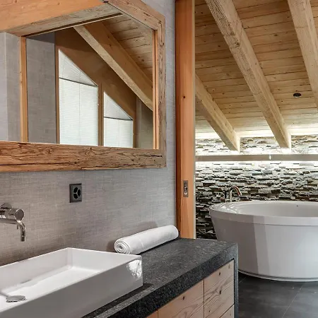 4br Stunning Penthouse - Ski In&ski Out- If You Want To Book, Please Contact On Wh-ats-app - 0034-635-518-216 !!!!