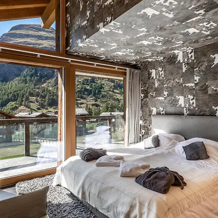 Apartment 4br Stunning Penthouse - Ski In&ski Out- If You Want To Book, Please Contact On Wh-ats-app - 0034-635-518-216 !!!!