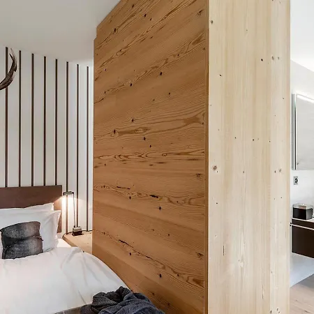 Apartment 4br Stunning Penthouse - Ski In&ski Out- If You Want To Book, Please Contact On Wh-ats-app - 0034-635-518-216 !!!! *