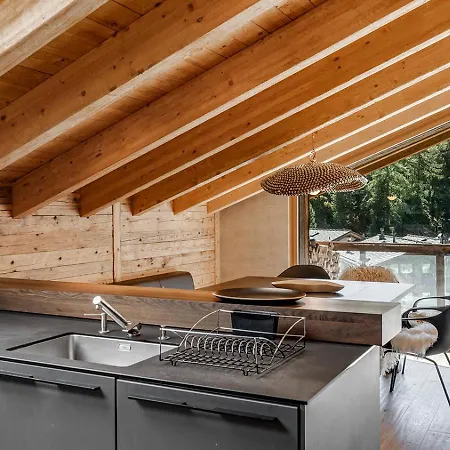 4br Stunning Penthouse - Ski In&ski Out- If You Want To Book, Please Contact On Wh-ats-app - 0034-635-518-216 !!!! Appartamento