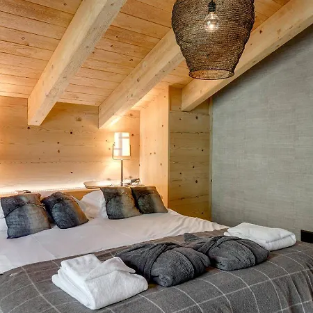 4br Stunning Penthouse - Ski In&ski Out- If You Want To Book, Please Contact On Wh-ats-app - 0034-635-518-216 !!!! Appartamento *