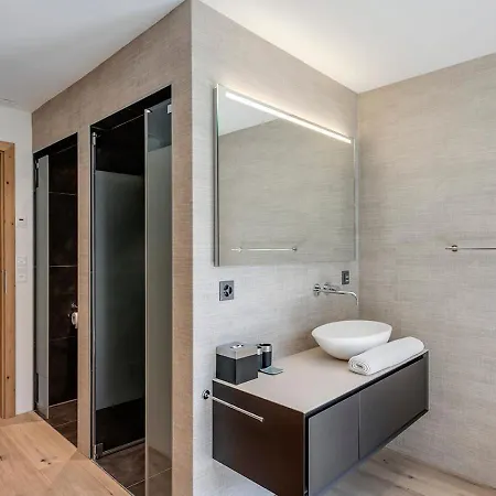 4br Stunning Penthouse - Ski In&ski Out- If You Want To Book, Please Contact On Wh-ats-app - 0034-635-518-216 !!!! 采尔马特